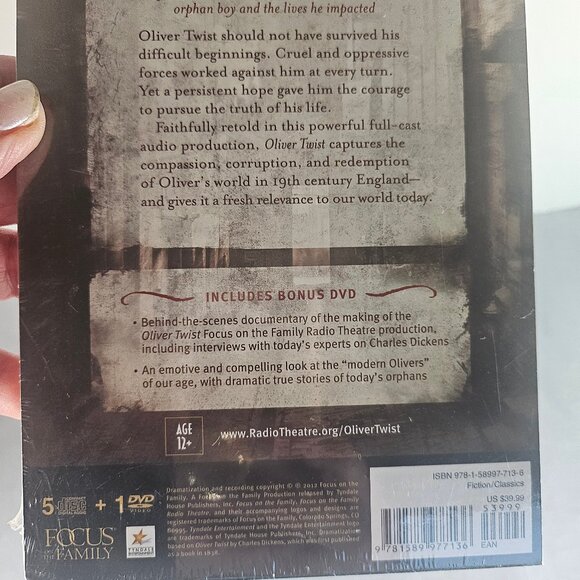 Oliver Twist by Charles Dickens Radio Theater Focus On The Family 5 Disk New - Picture 8 of 12